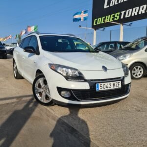 Renault Megane Sports Tourer 1.5 dCi 110CV MANUAL