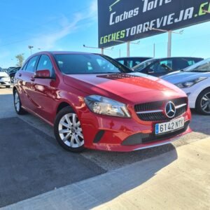 Mercedes-Benz A 180 122 7G-DCT AUTOMÁTICO POCOS KM